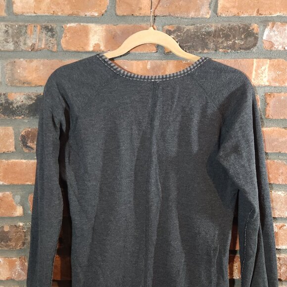 Lululemon Open Your Heart Long Sleeve Reversible Top Athleisure Yoga Women's 8 - Picture 7 of 12